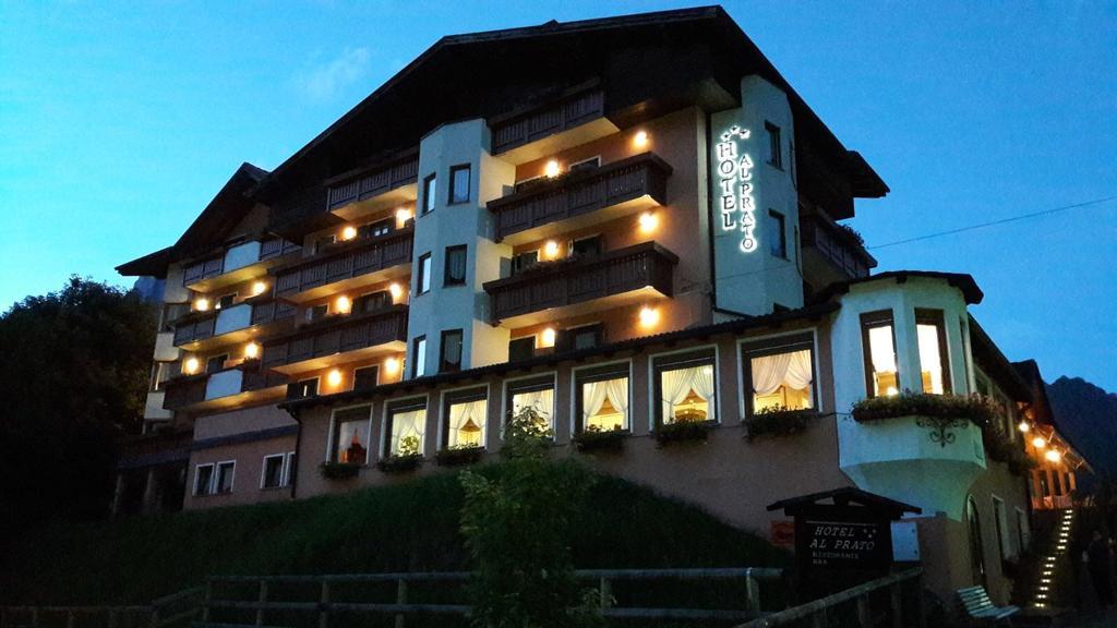 Hotel Al Prato Fiera Di Primiero Exterior photo